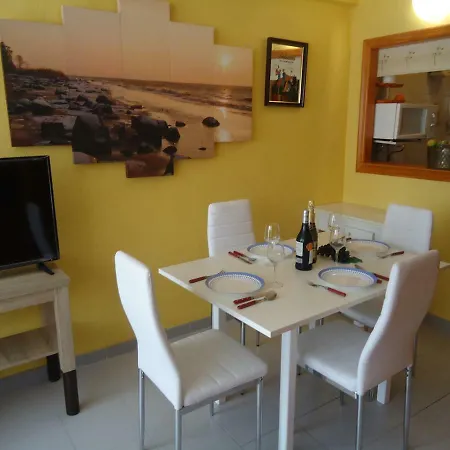 Poniente Edificio Triton Trg Apartment *