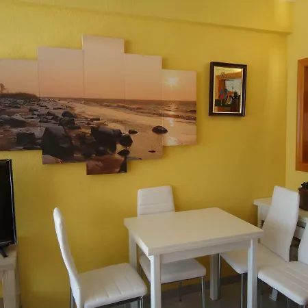 Poniente Edificio Triton Trg Apartment *