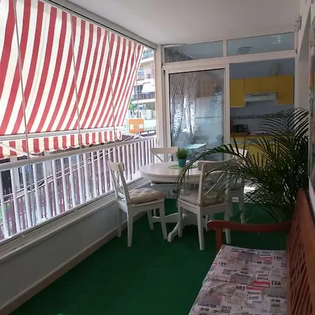 Apartamento Mediterraneo Beach Apartment *