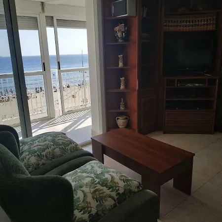 Piso De 4 Dormitorios A Pie De La Playa Levante Appartement *