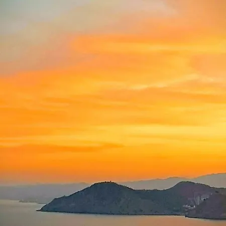 с видом на море и горы * Benidorm