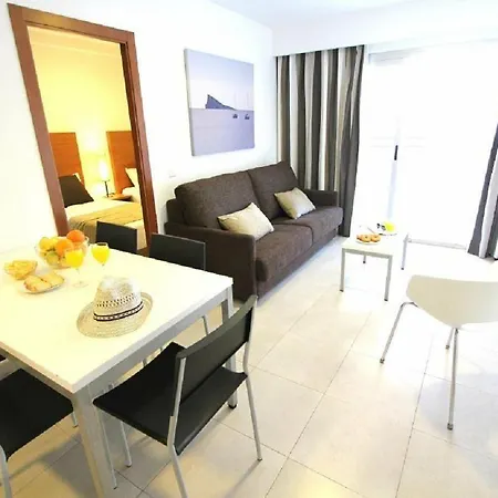 Pierre & Levante Apartment *