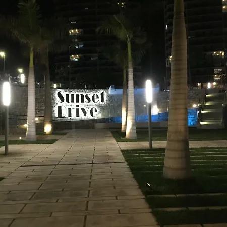 Sunset Drive 90210 Appartement
