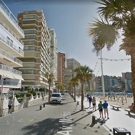 Piso De 4 Dormitorios A Pie De La Playa Levante