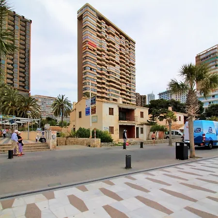 Apartment Coblanca 8 - 92 *