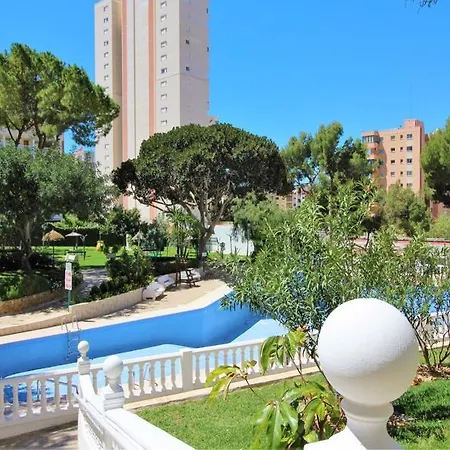 Apartment Play Park 33 *