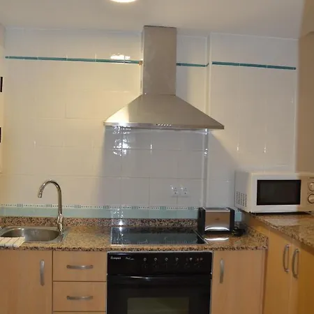 Apts Ara With Pool Appartement