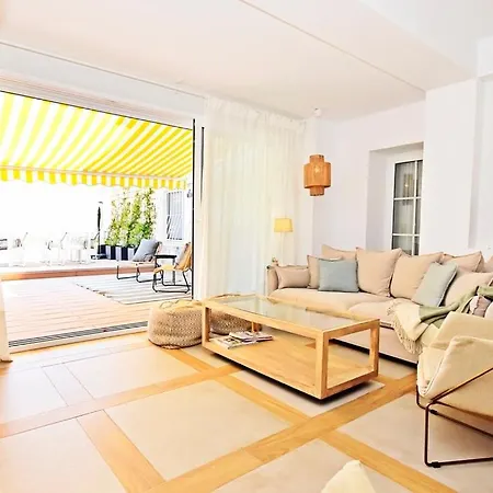 Apartment 70sqm Private Terrace In Front Of The Sea & 107sqm Brand New