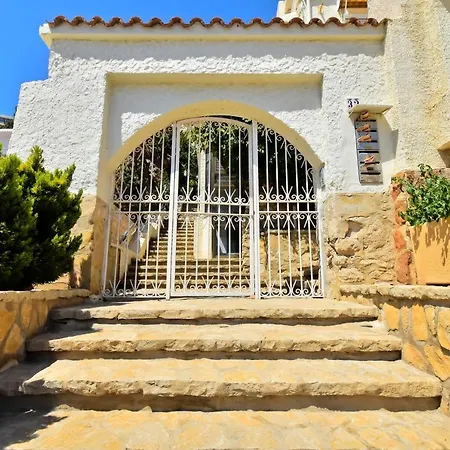 Apartment 70sqm Private Terrace In Front Of The Sea & 107sqm Brand New
