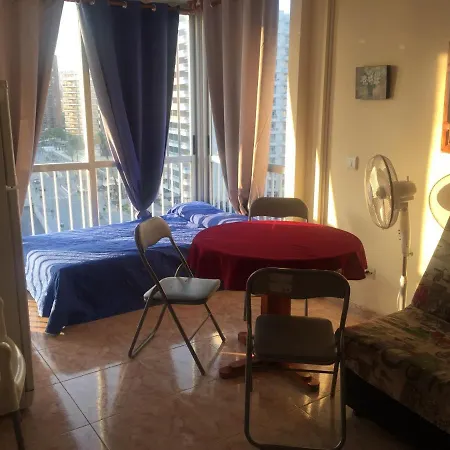 Gerona Playmon Virginia Apartment