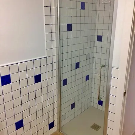 Apartment Av/ Armada Espanola, Ed/ Fernandos, 5, 5º H2 *