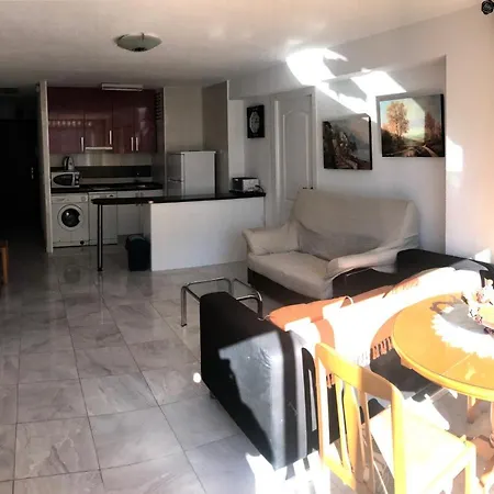 Acacias Levante Apartment *