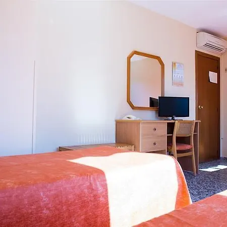 Celymar Hotel *