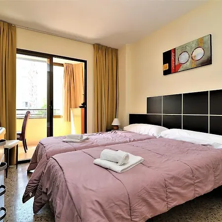 Apartment Cadiz 4b *