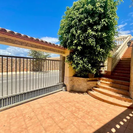 Villa Eye