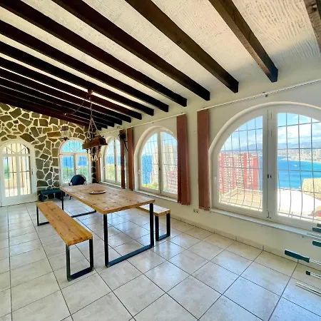 Villa Eye