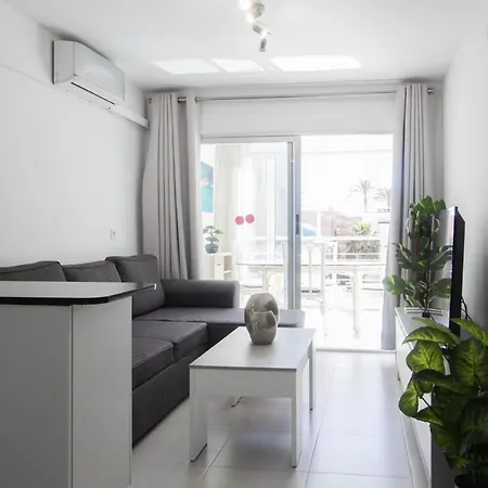 Near - Niza 2b Apartment *