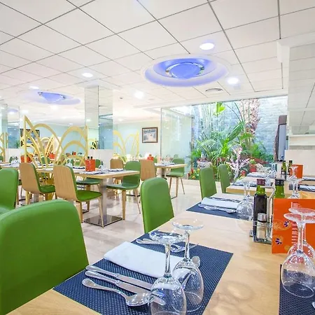 瑟维集团外交酒店