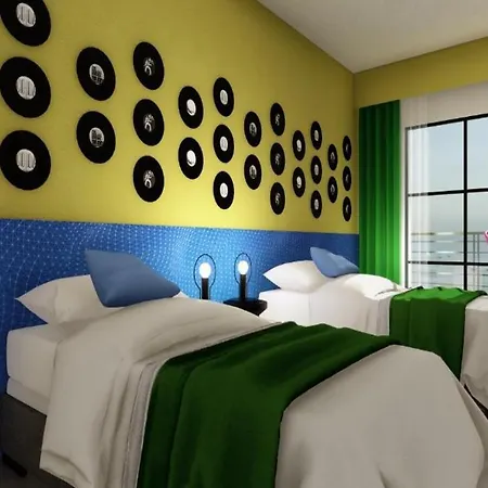 Casual Pop Art Otel Benidorm