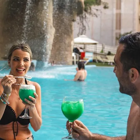 Magic Aqua Rock Gardens Hotel 4*