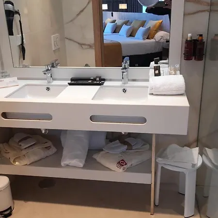 Gold Arcos 4 Sup - Built In 2022 Hotel