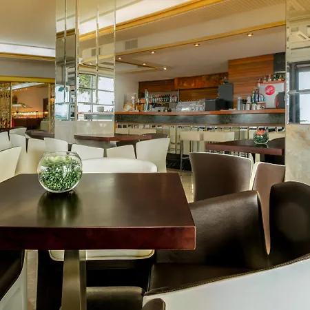 Hotel Gran Delfin