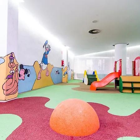 Hotel Port Fiesta Park