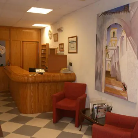 Hotel Mayna