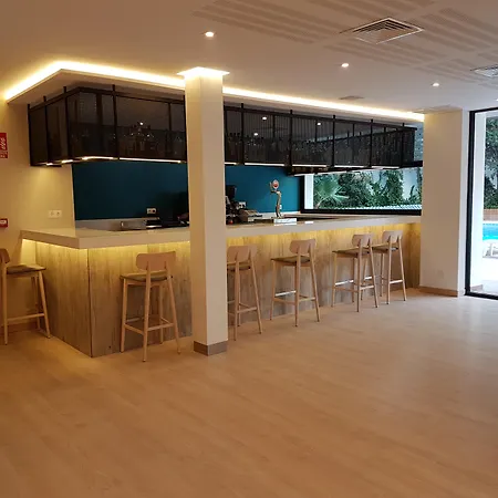 Perla Hotel 3*