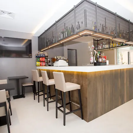 Hotel Perla 3*
