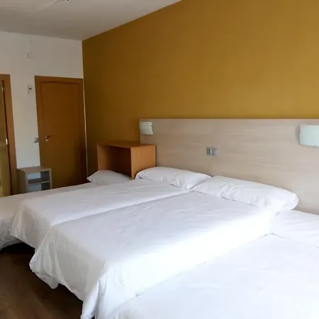 Olympia 3*