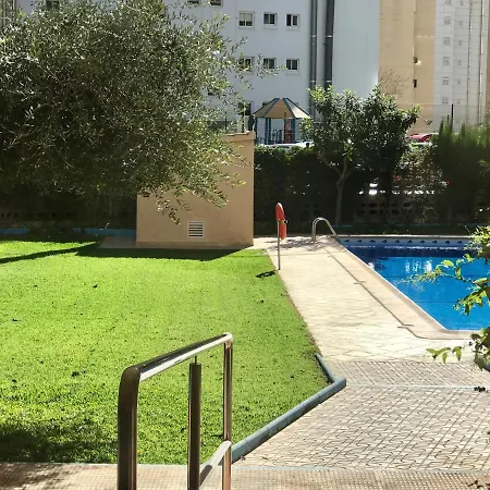 Acacias Center