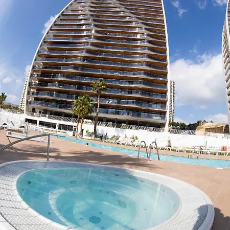 Sunset Waves Julieta Vistas Al Mar Premium 200 Mt2 Con Jacuzzi En Terraza بينايدورم