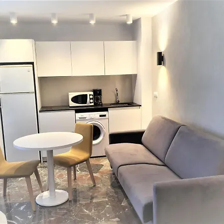 San Jaime Center * بينايدورم