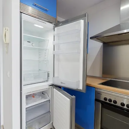 Luxury, Newly Renovated 1-bedroom By The Beach Benidorm