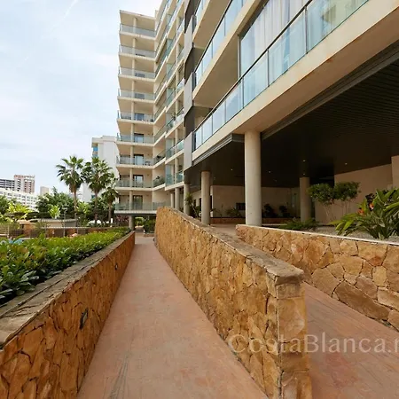 Luxury, Newly Renovated 1-bedroom By The Beach Apartment Benidorm