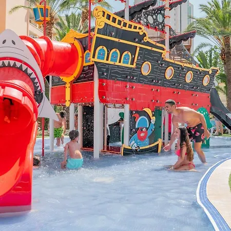 Hotel Magic Tropical Splash