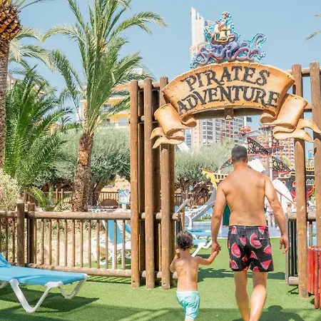 Hotel Magic Tropical Splash