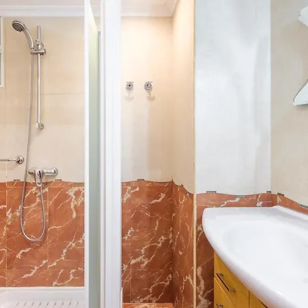 Los Pinos Apartment *