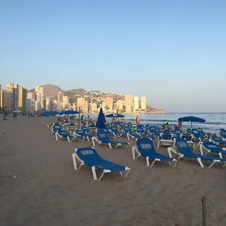 Apartment Wunderschoenes Fuer 4 Gaeste Mit Pool & Klima, Lage In Strandnaehe Benidorm