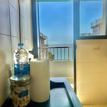 Acogedor Piso 2° Linea De Playa! Apartamento