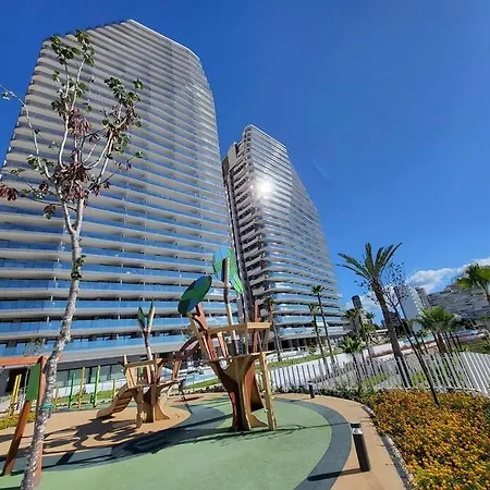 Sunset Cliffs Bright Oasis بينايدورم