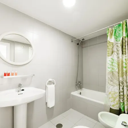Aparthotel El Faro By Mc Benidorm