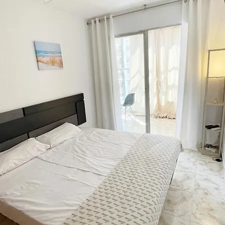 Apartment Wunderschoenes Fuer 4 Gaeste Mit Pool & Klima, Lage In Strandnaehe Benidorm