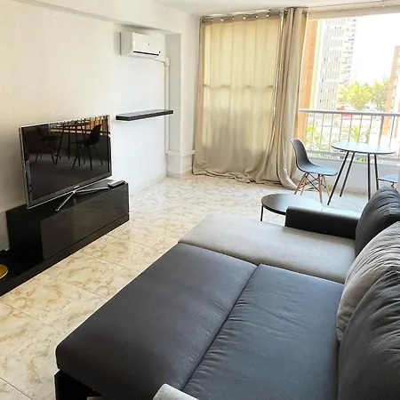 Wunderschoenes Fuer 4 Gaeste Mit Pool & Klima, Lage In Strandnaehe Apartment Benidorm