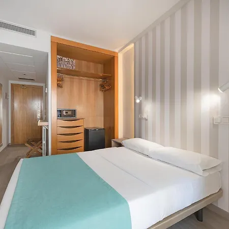 Poseidon Aparthotel 3*