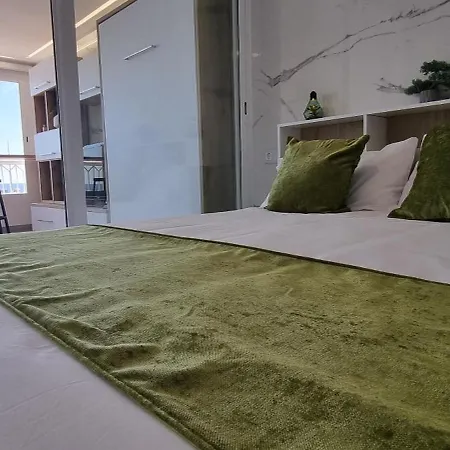Principado Levante Apartment