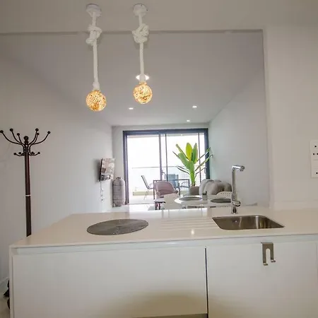 Beach Apartment *