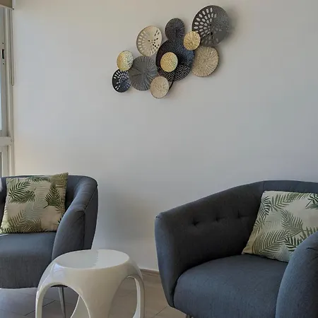 Appartement Esmeralda Sea Front *