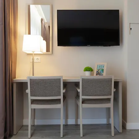 Helios Hotel